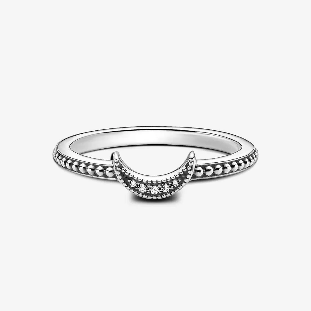 Shop Pandora Anel Crescent Moon